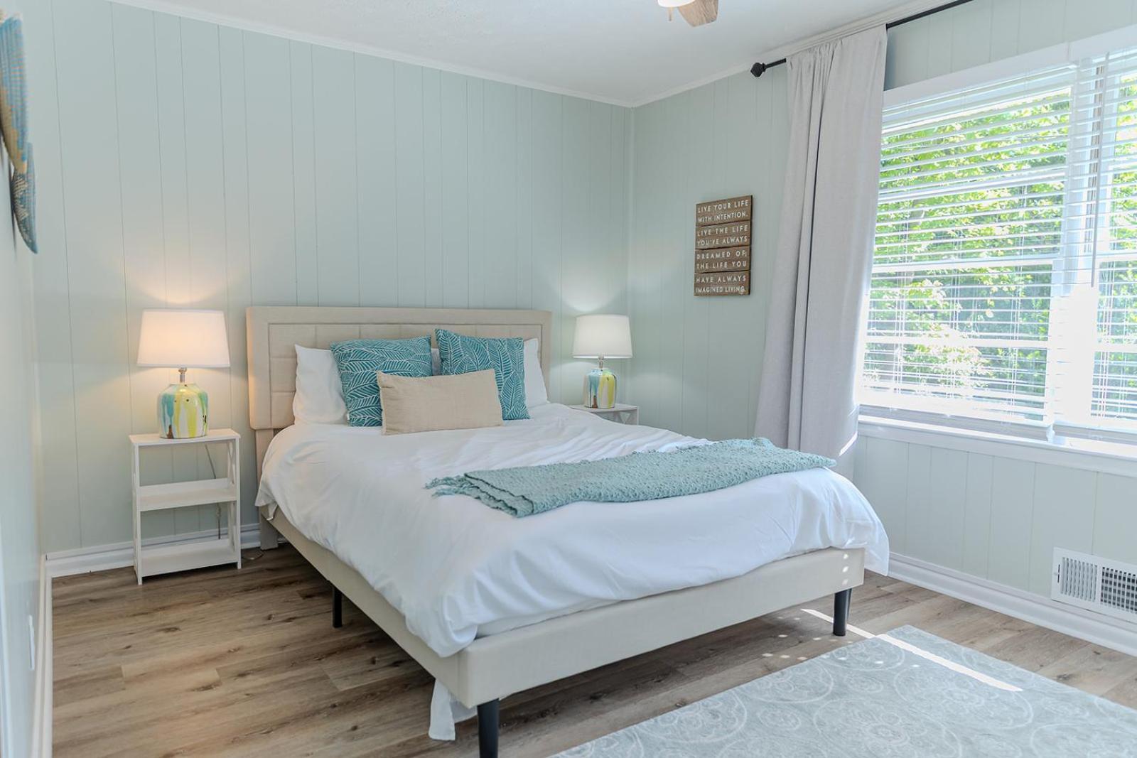 Coastal Cottage 1/2 Mile From Covington Square Extérieur photo